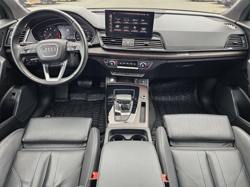 Used 2023 Audi Q5 2.0T Premium w/ Convenience Package AWD/4WD image 9