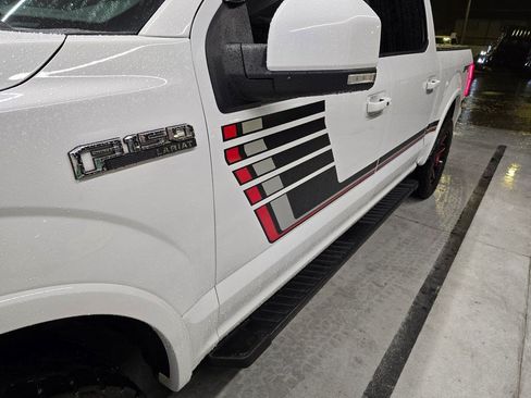 Used 2019 Ford F150 Lariat w/ Equipment Group 502A Luxury AWD/4WD image 12