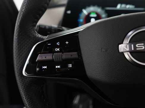 Used 2023 Nissan Ariya AWD image 29