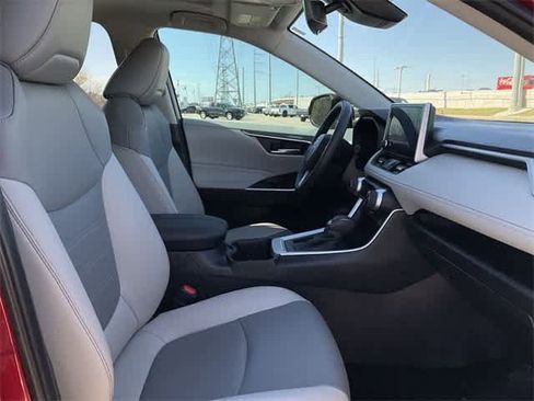 Certified 2025 Toyota RAV4 XLE Premium image 18