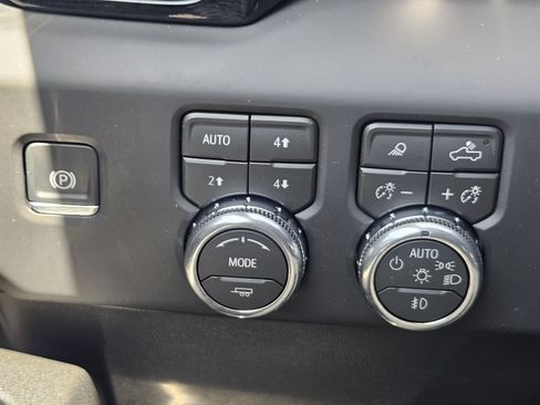 Used 2026 GMC Sierra 1500 AT4 w/ AT4 Premium Package AWD/4WD image 22