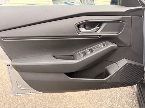 Used 2024 Honda Accord EX image 10