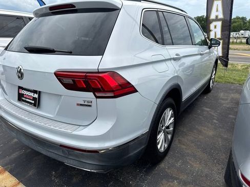 Used 2018 Volkswagen Tiguan SEL AWD/4WD image 4
