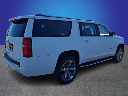 Used 2017 Chevrolet Suburban Premier AWD/4WD image 4