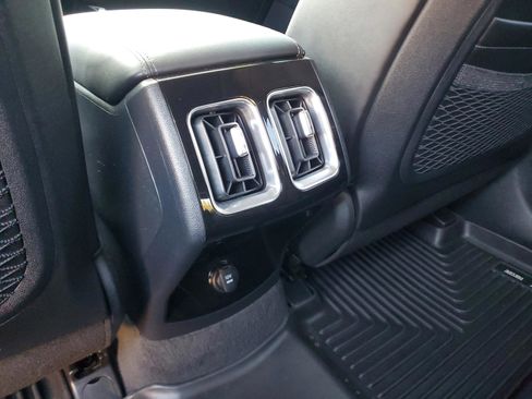 Certified 2025 Kia Sorento SX AWD/4WD image 12