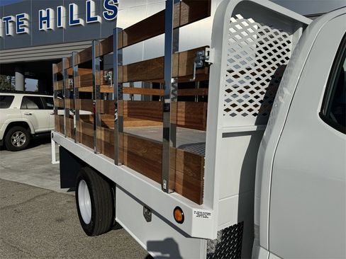 New 2024 Ford F550 XL image 9