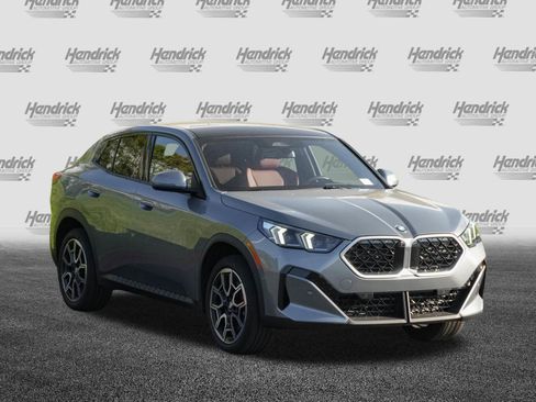 Certified 2026 BMW X2 xDrive28i AWD/4WD image 2