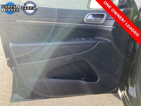 Used 2022 Jeep Grand Cherokee Limited image 12