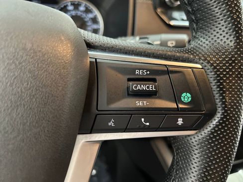 Used 2024 Mitsubishi Outlander SE AWD/4WD image 49
