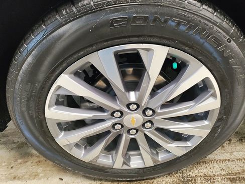 Certified 2022 Chevrolet Traverse Premier image 3