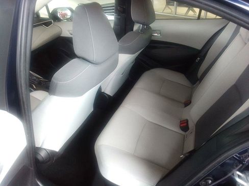 Used 2021 Toyota Corolla LE image 17