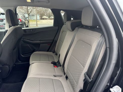 Used 2022 Ford Escape SE w/ Cold Weather Package image 16