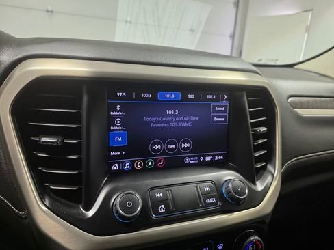 Used 2023 GMC Acadia Denali w/ Denali Technology Package AWD/4WD image 21