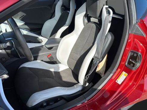 Used 2021 Chevrolet Corvette Stingray Preferred Cpe w/ Z51 Performance Package RWD image 9