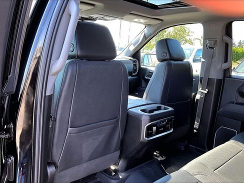 Used 2023 GMC Sierra 1500 SLT w/ SLT Premium Plus Package AWD/4WD image 12