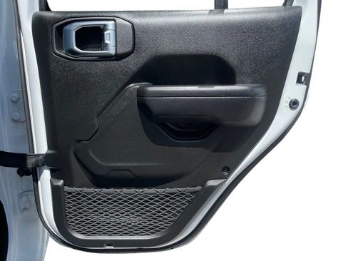 Used 2024 Jeep Wrangler Unlimited Sport AWD/4WD image 18