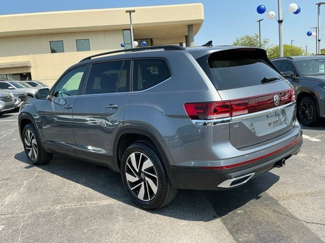 Used 2025 Volkswagen Atlas SE FWD image 5