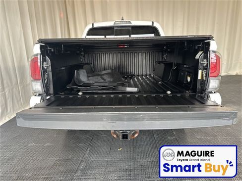 Used 2021 Toyota Tacoma TRD Off-Road image 20