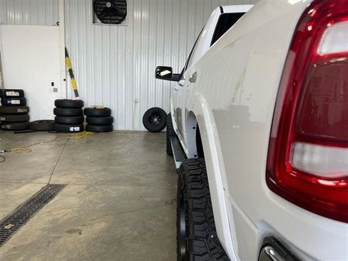 Used 2021 RAM 2500 Laramie AWD/4WD image 32