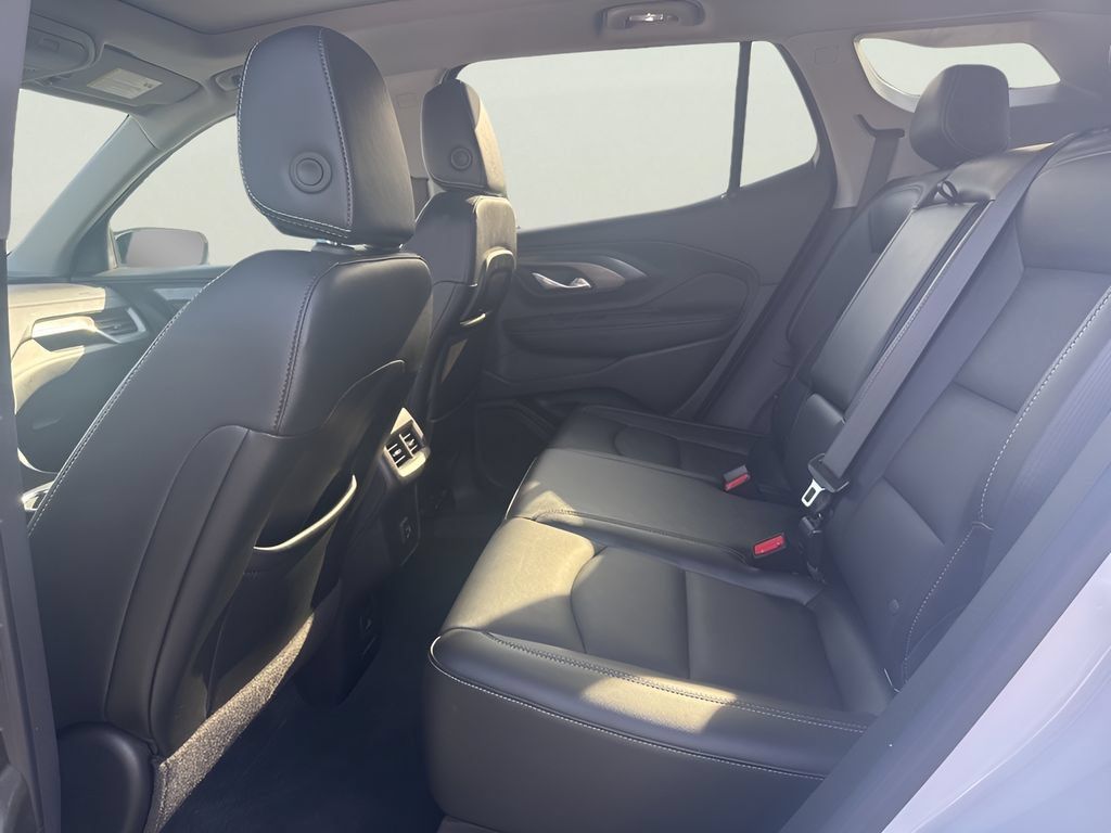 Used 2024 GMC Terrain SLT w/ Tech Package AWD/4WD image 16