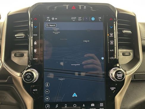 Used 2024 RAM 2500 Laramie image 16