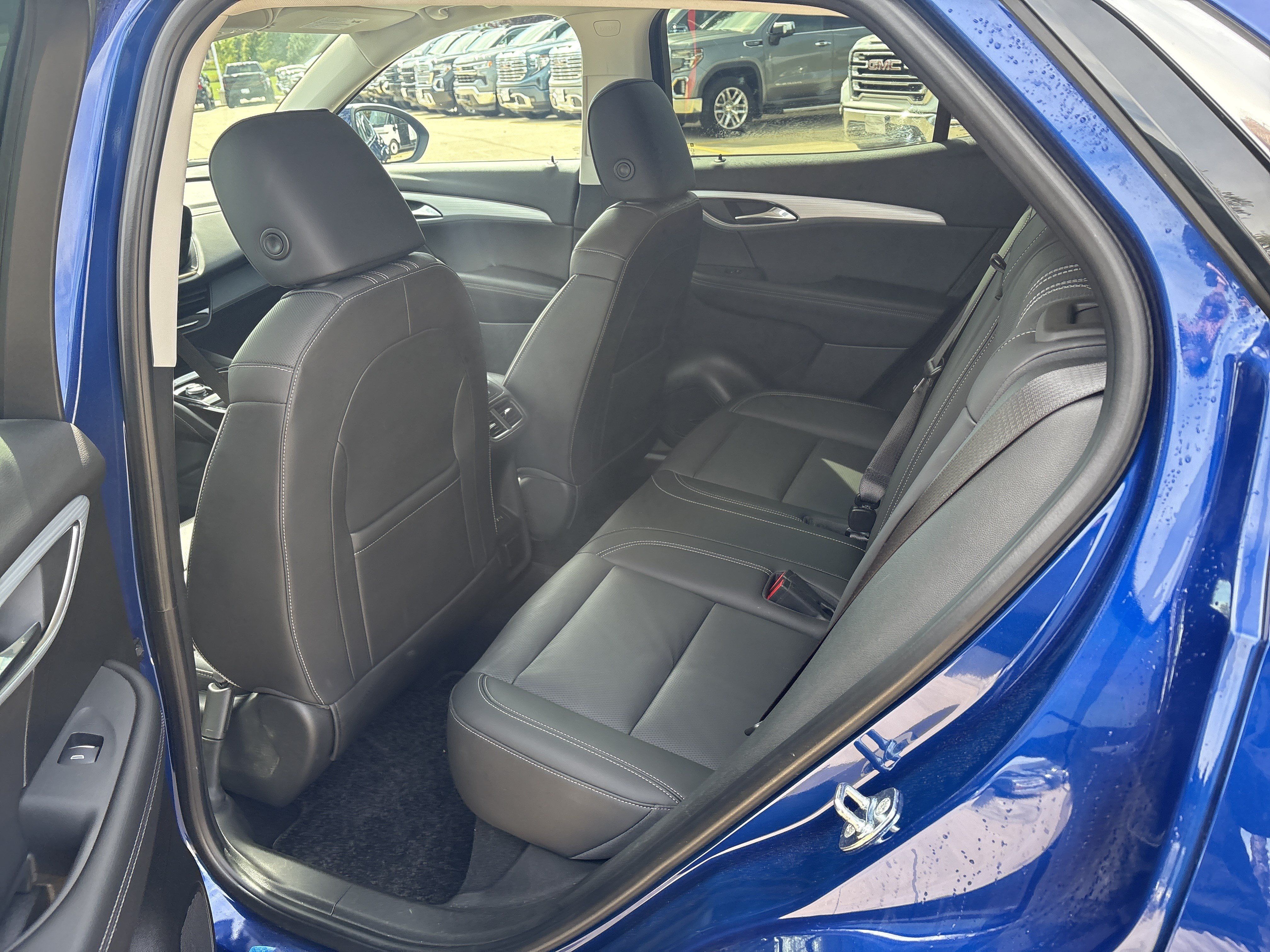 Used 2024 Buick Envision Avenir AWD/4WD image 12