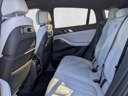 New 2026 BMW X6 xDrive40i image 17