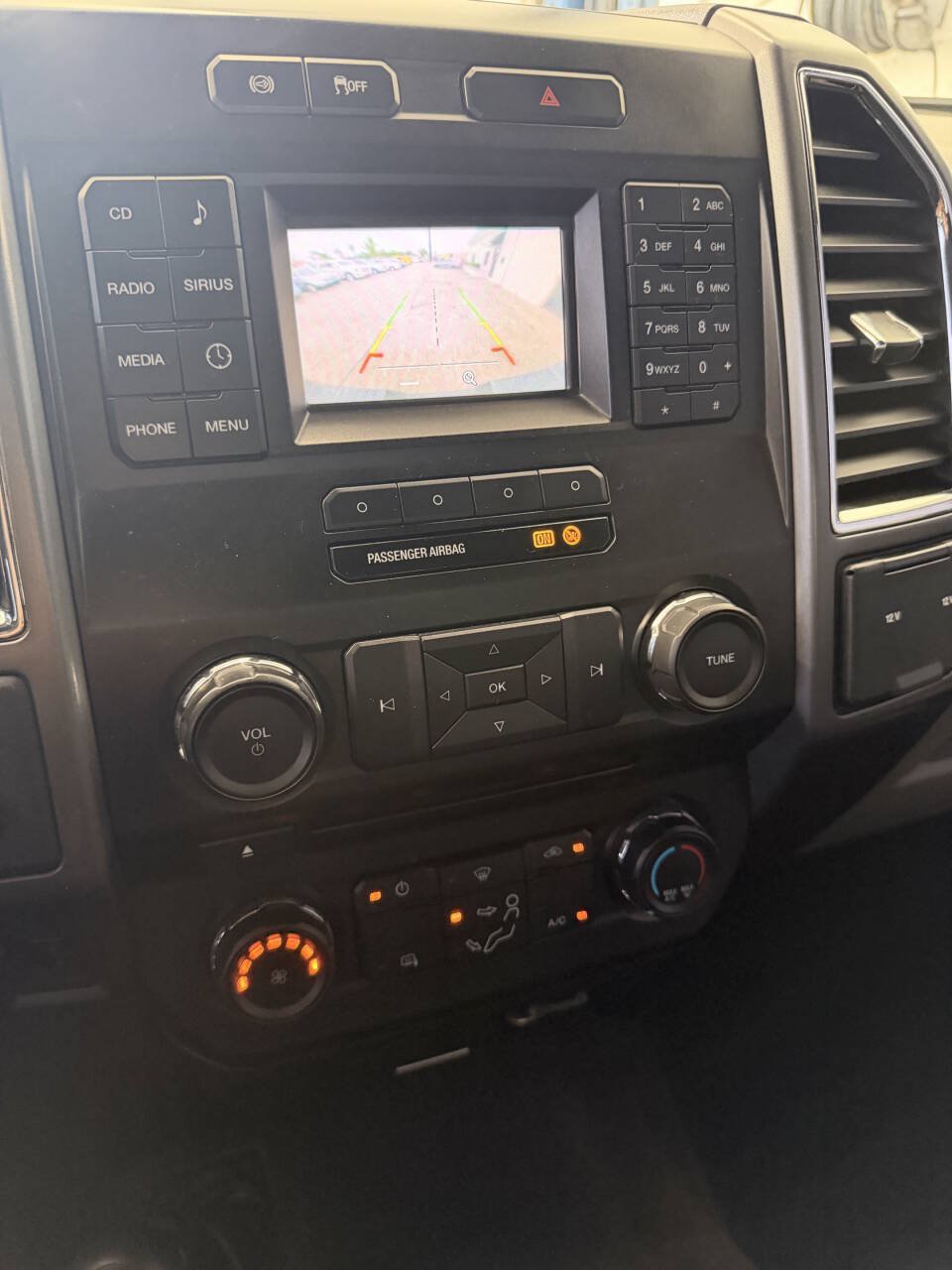Used 2017 Ford F250 XLT AWD/4WD image 12