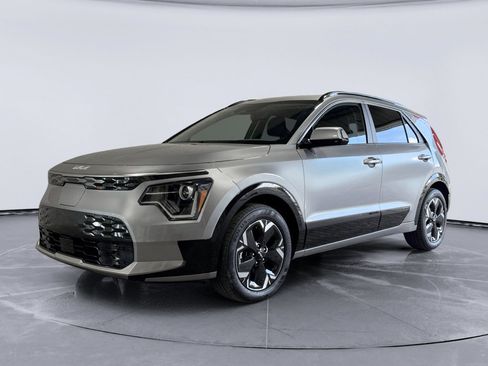 Used 2024 Kia Niro Wind FWD image 1