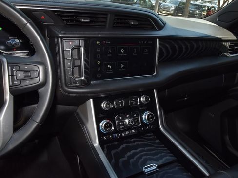 Used 2023 GMC Yukon Denali w/ LPO, Floor Liner Package AWD/4WD image 27