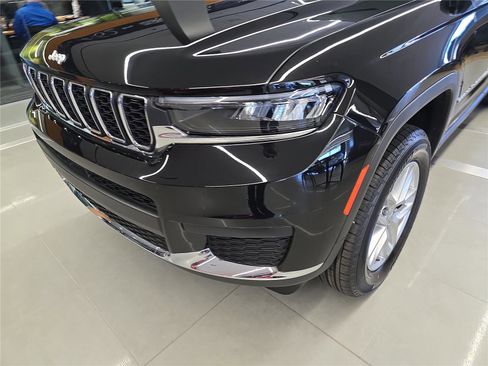 New 2026 Jeep Grand Cherokee L Laredo image 7