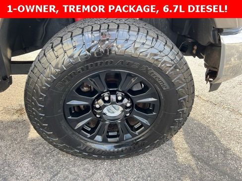 Used 2022 Ford F250 Lariat w/ Tremor Off-Road Package image 23
