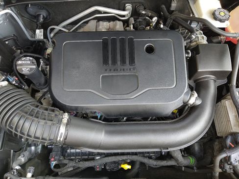 Used 2024 Chevrolet Blazer LT w/ Convenience Package FWD image 30