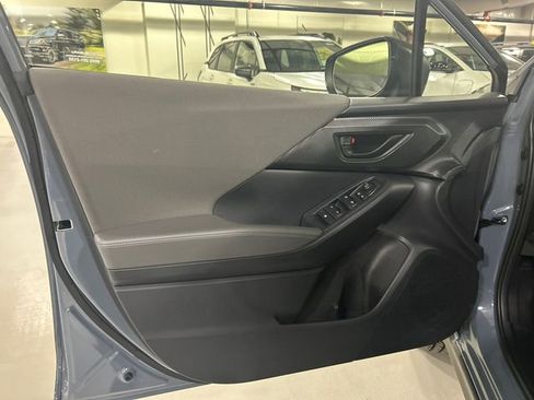 Certified 2025 Subaru Crosstrek 2.0i Premium image 9