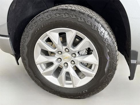 Used 2023 Chevrolet Silverado 1500 Custom image 29