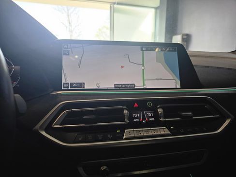 Used 2023 BMW X5 xDrive40i w/ Premium Package AWD/4WD image 21