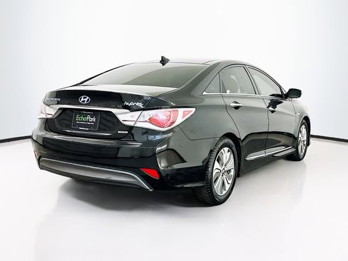 Used 2015 Hyundai Sonata Limited w/ Option Group 02 FWD image 9