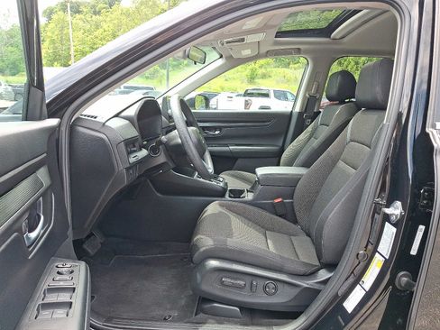Used 2025 Honda CR-V EX image 13