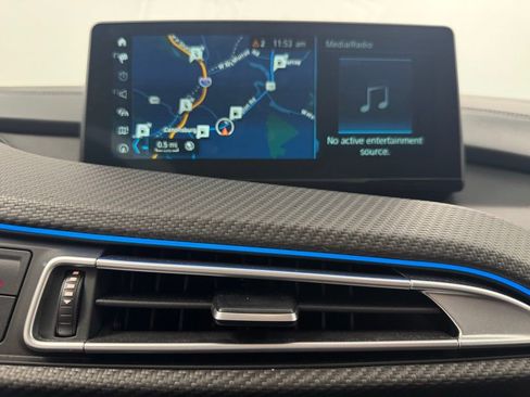 Used 2019 BMW i8 Coupe AWD/4WD image 19