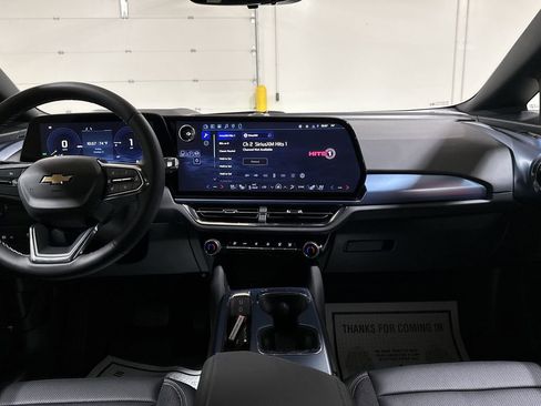 New 2026 Chevrolet Equinox EV LT w/ Convenience Package II image 10