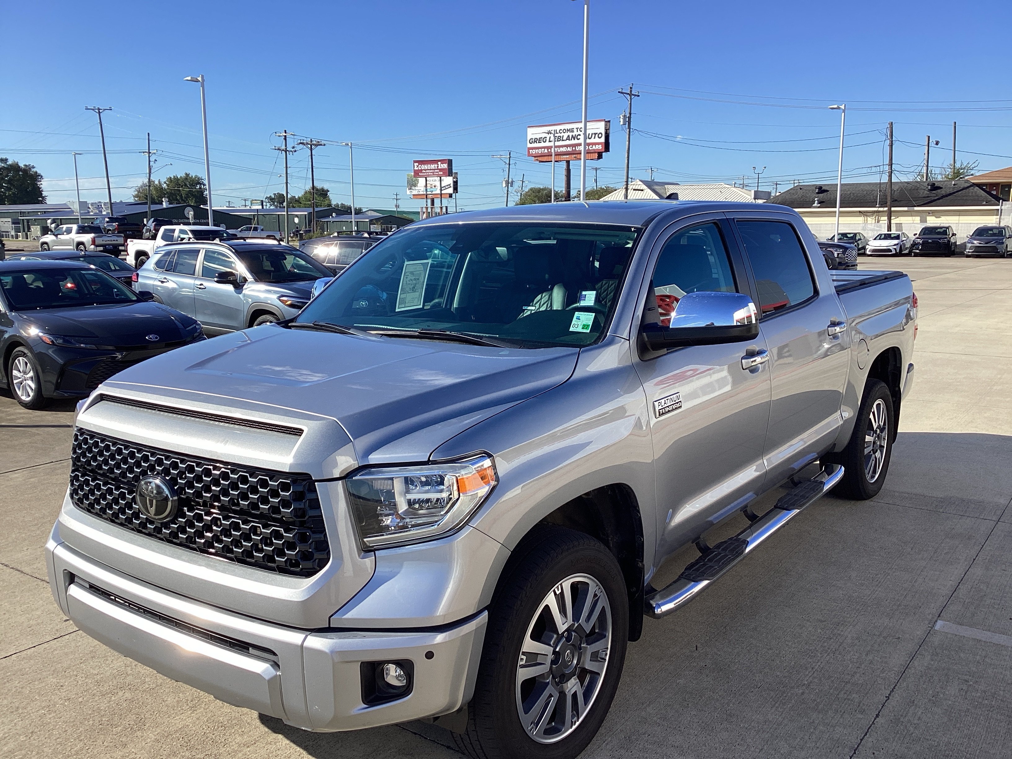 Used 2021 Toyota Tundra Platinum AWD/4WD image 2