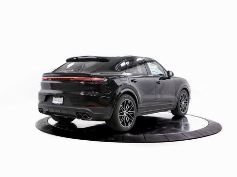 New 2026 Porsche Cayenne S image 7