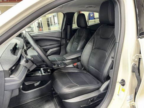 Used 2025 Ford Mustang Mach-E Premium image 13