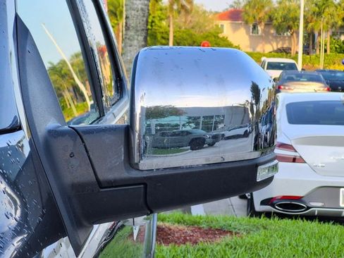 Used 2018 Ford F150 Lariat AWD/4WD image 7