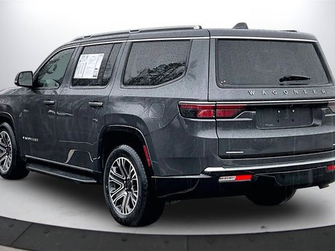 Used 2022 Jeep Wagoneer Series III image 7