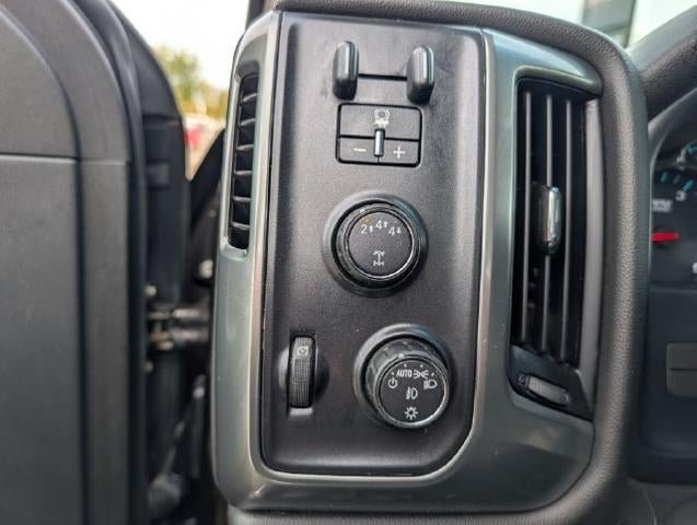 Used 2018 Chevrolet Silverado 2500 LT w/ LT Convenience Package AWD/4WD image 21