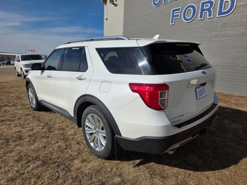 Used 2020 Ford Explorer Limited w/ Class III Trailer Tow Package image 9