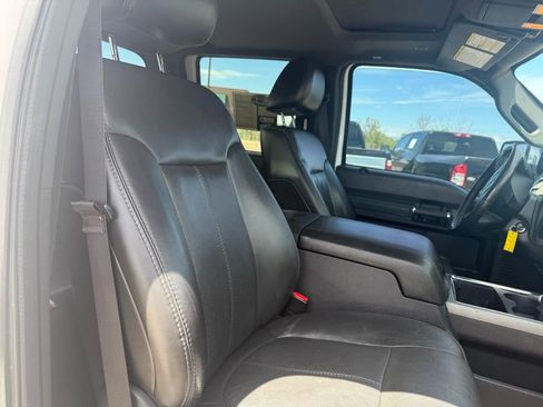 Used 2011 Ford F250 Lariat w/ Lariat Ultimate Pkg AWD/4WD image 15