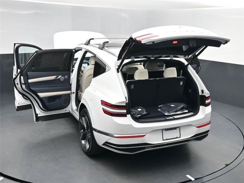 New 2026 Genesis GV80 3.5T Prestige image 15