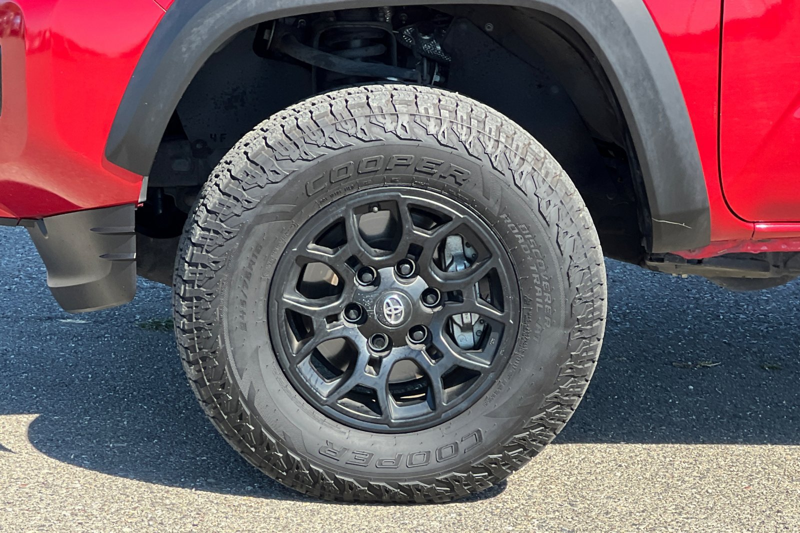 Used 2020 Toyota Tacoma SR w/ SX Package RWD image 11